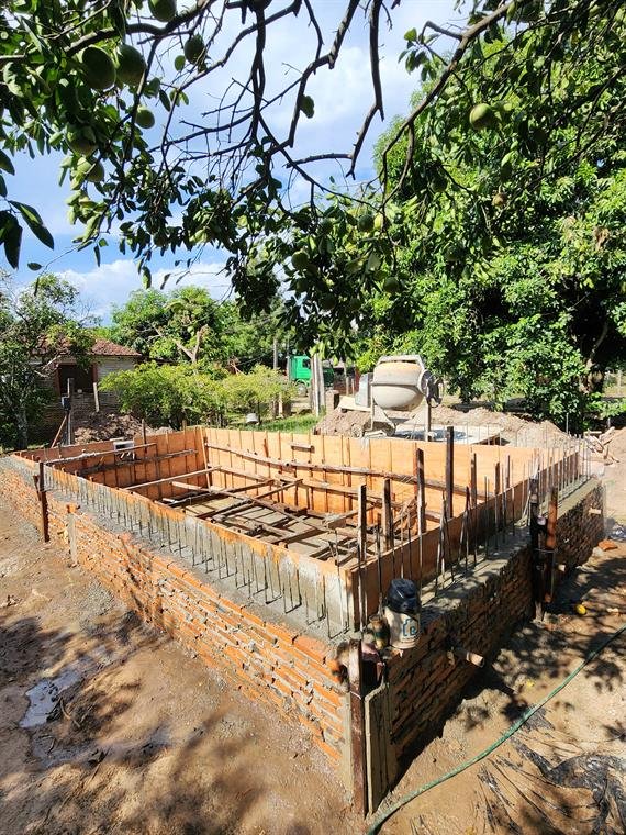 Piscina con borde de laja · Proceso
