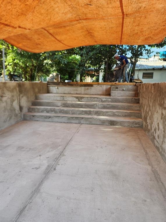 Piscina con borde de laja · Proceso